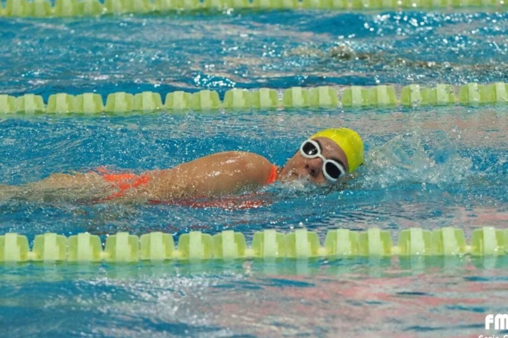 <a href="https://grandesmetas.com/grandes-metas-en-el-agua/"><u><b><span style="color:#1256df;">Como pez en el agua</span></b></u></a>